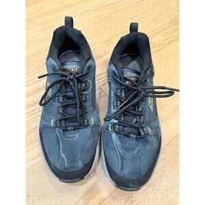 Skechers Relaxed Fit Sneakers – Size 9 (Navy/Green) – Worn 1 Week